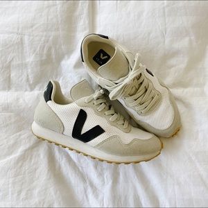 Veja Sneakers